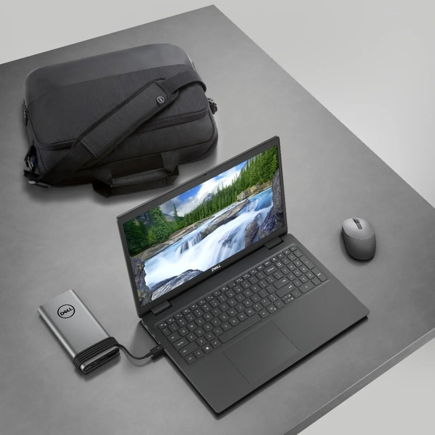 Latitude 3520 - 15.6" - Intel Core i7 1165G7 - 8 GB RAM - 256 GB SS (8604F)