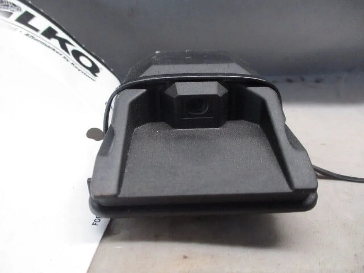 Pre-Owned 2015 GMC Sierra 2500 Front Camera Rear View Mirror Mount OEM (Good)