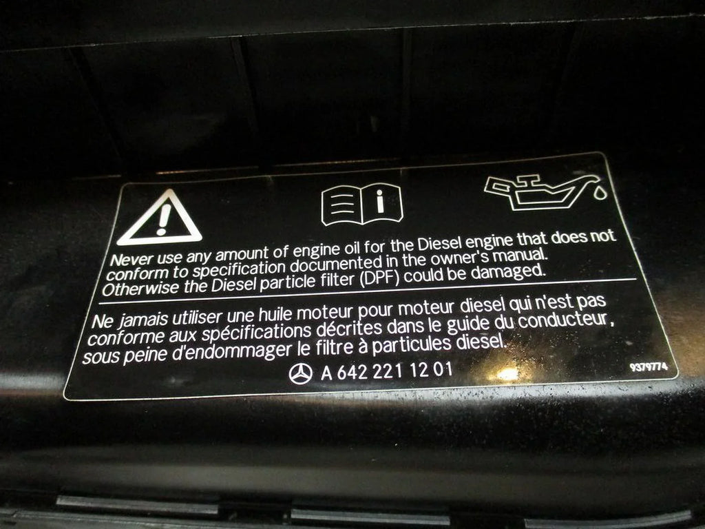 Pre-Owned 2023 Mercedes Sprinter Air Intake Box Cleaner OEM (Good)