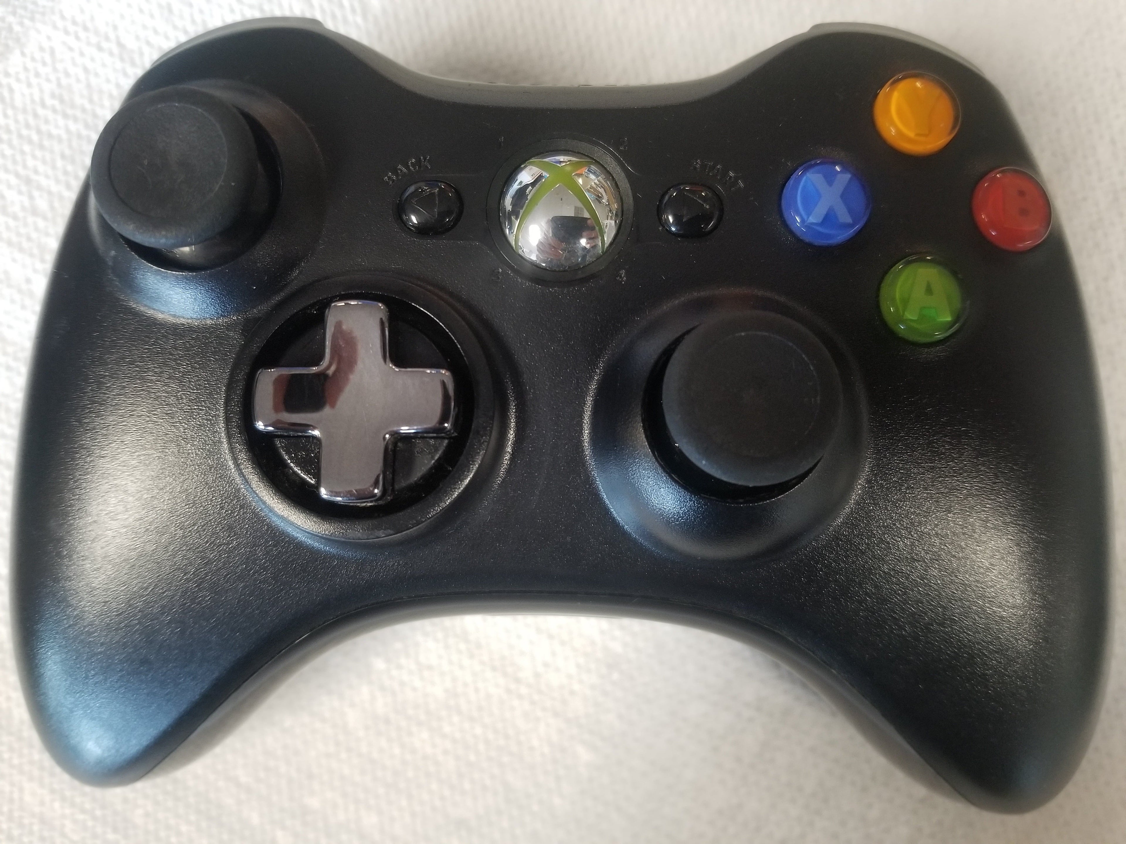 Pre-Owned Black Xbox 360 Official Controller